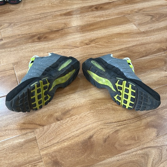 Nike Airmax 95's size 10 neon good condition - Picture 9 of 9